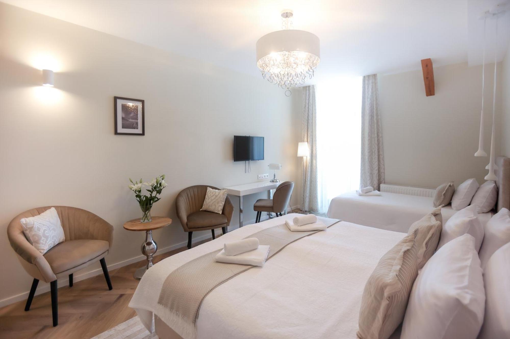 Vadkert Major Hotell Sárvár Eksteriør bilde