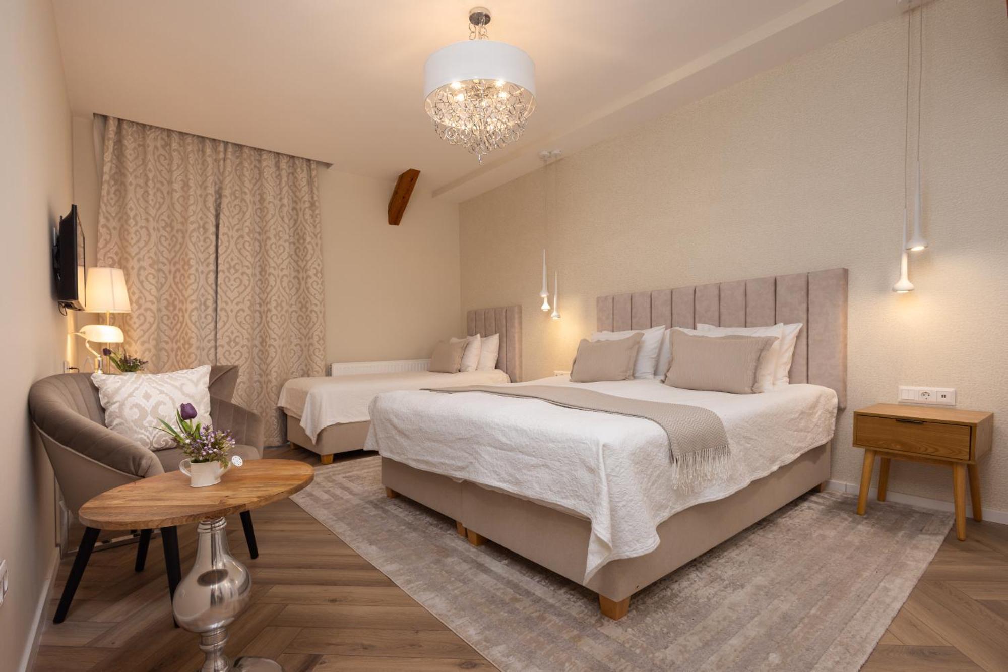 Vadkert Major Hotell Sárvár Eksteriør bilde